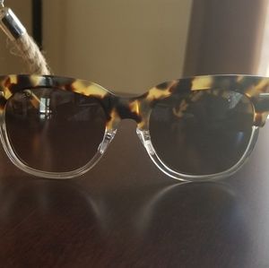 NWOT Gucci Sunglasses